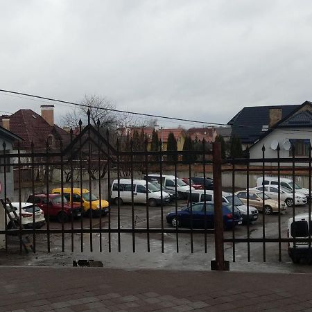 Однокімнатна Квартира В Новобудові По Мельника Rivne Exterior foto